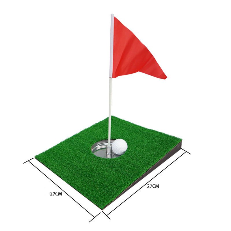 Portable putting green mat with cup and flag — OEM reference sample